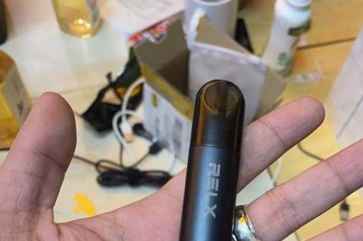 悦刻一次性电子烟教程(relx悦刻一次性电子烟)